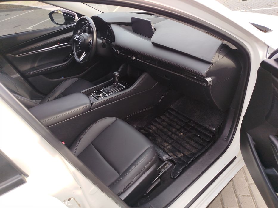 Mazda 3 2020 2.5 бенз
