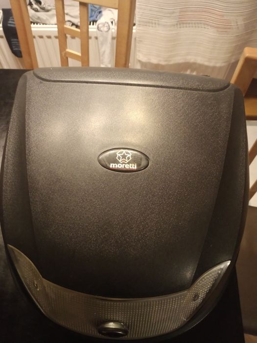 Sprzedam kufer do skutera