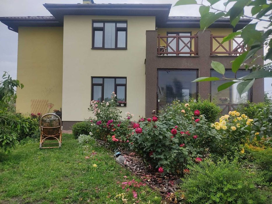 Лютіж, комфортний будинок 220 кв.м.  Ліс і вода