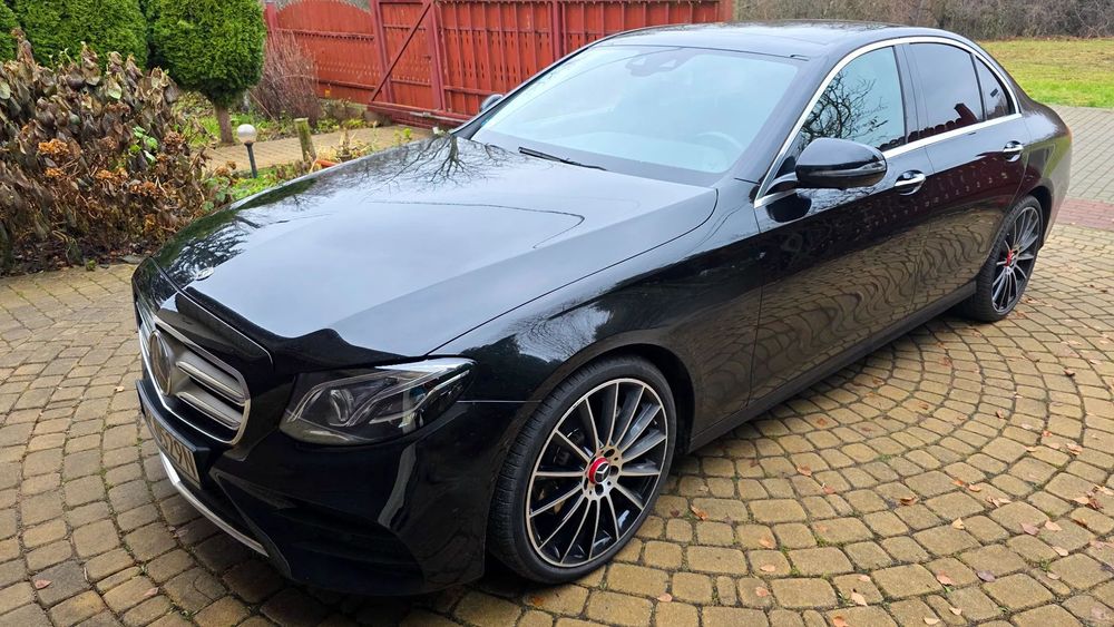 Mercedes-Benz Klasa E MERCEDES-BENZ E 220 d 4MATIC - salon polska - pierwszy właściciel