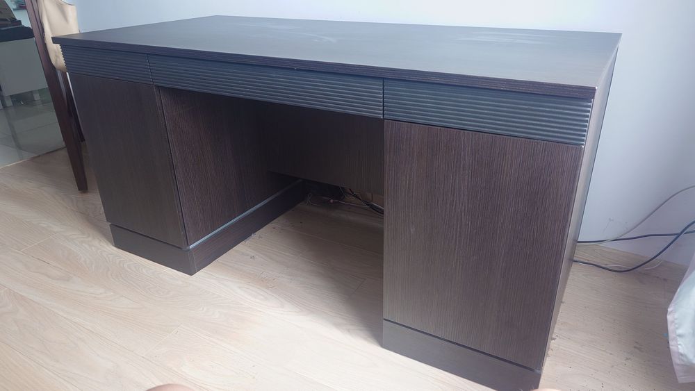 Eleganckie biurko gabinetowe VOX CLASSIC