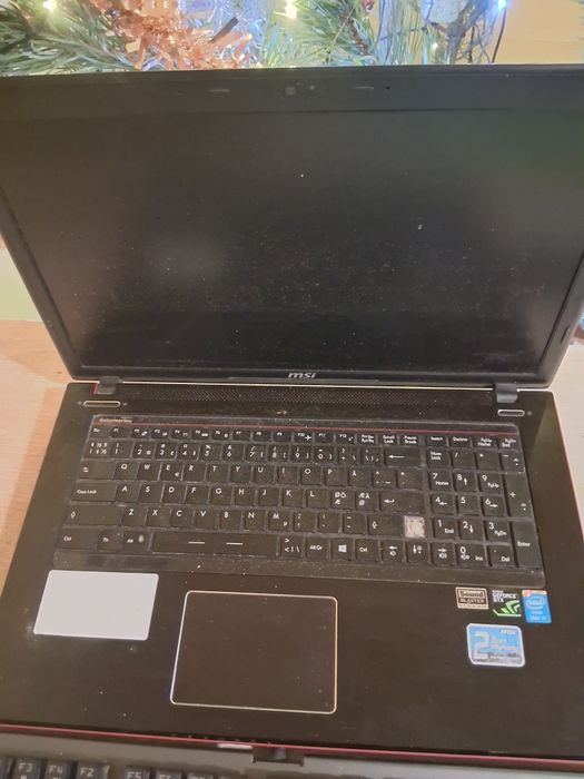 Sprzedam laptopa msi