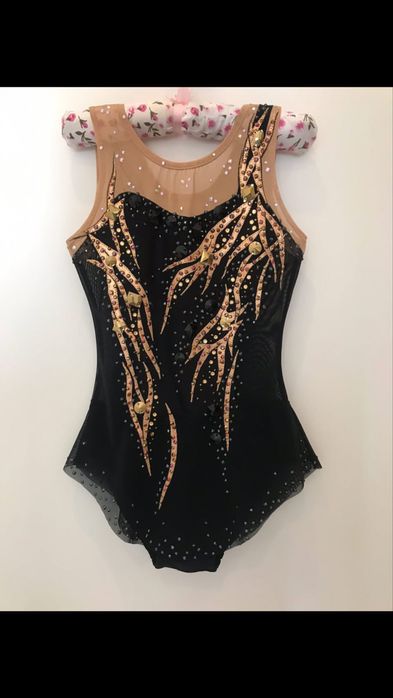 Купальник для художествной гимнастики