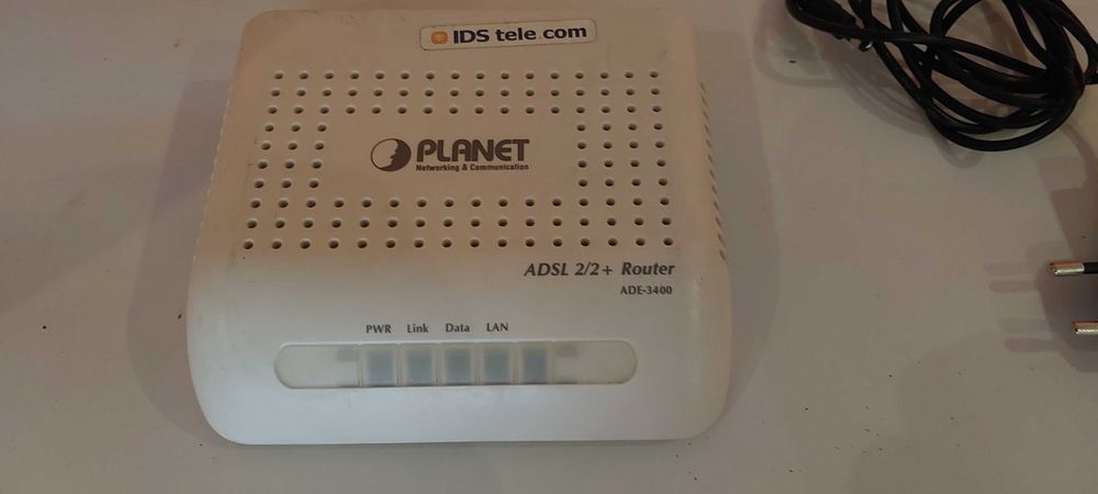 Używany Modem Planet ADSL 2/2+ NAT ADE-3400