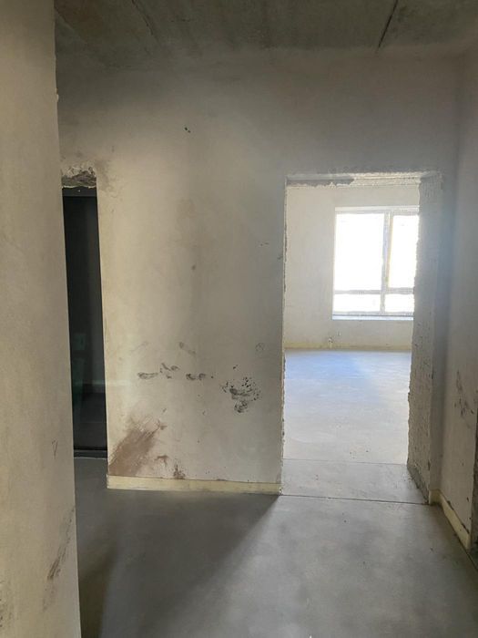 Однокімнатний сирець біля парку Шевченка