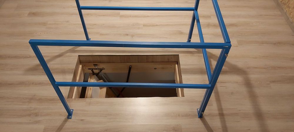 Barierka na wyłaz strychowy Barierka na strych