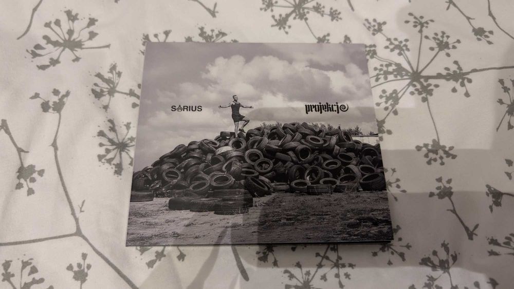 Sarius - Projekcje CD LTD (Preorder z autografem + 3 bonus tracki)
