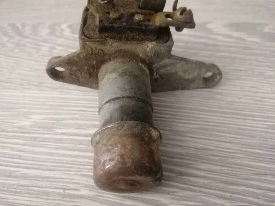 Продаю автомобильный переключатель света ножной П34 ЗиЛ-130, ГАЗ-53,66