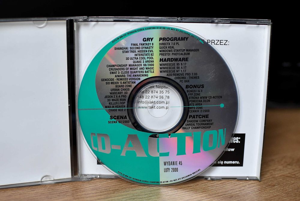 PC # CD Action - Gunlok Luty 2002