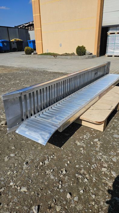 NAJAZDY ALUMINIOWE // Rampy załadunkowe // 1m-5m do 25t // Gwarancja // Dostawa