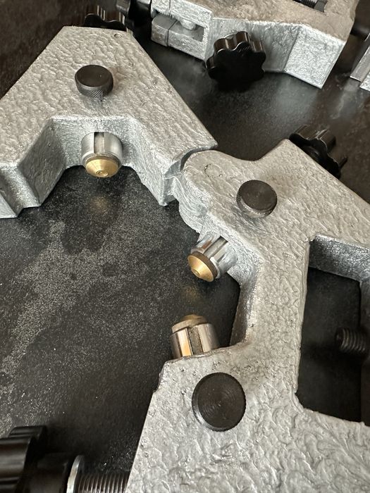 Люнет на токарний станок ИЖ 250 1И611П рухомий,нерухомий,1м63 ДИП300