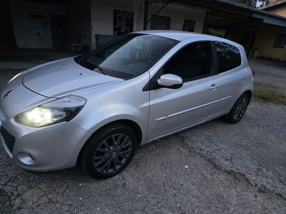 Renault clio comercial 2012