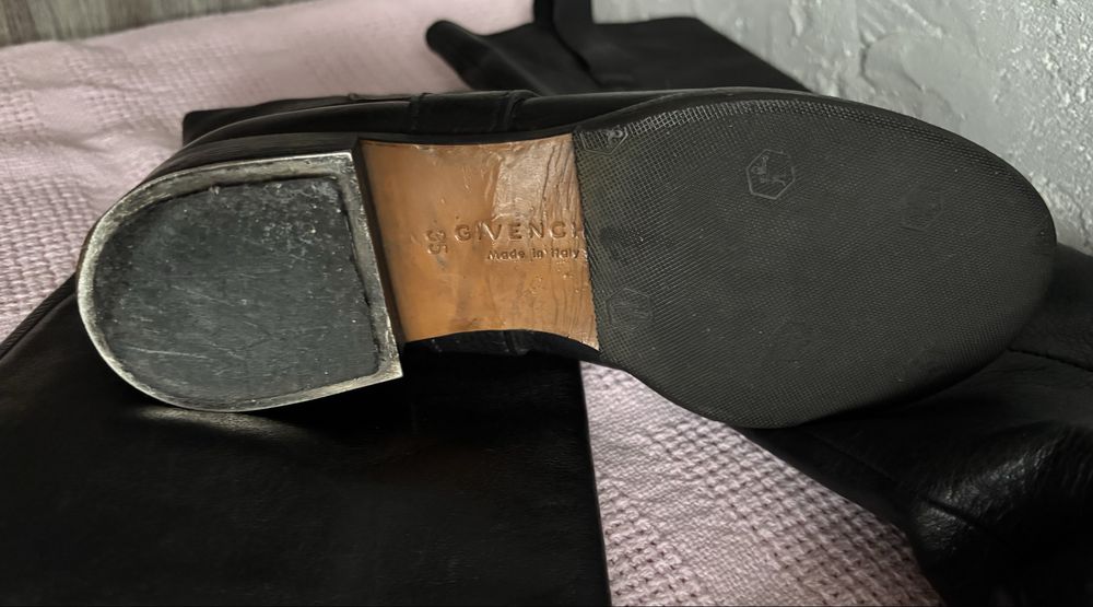 Givenchy czarne skórzane kozaki 35