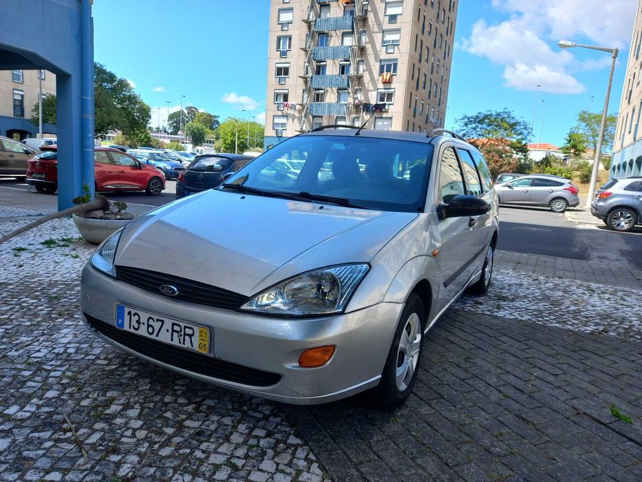 Ford focus 1.4 16v full estras