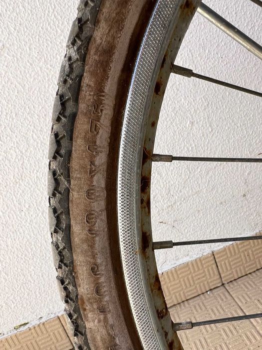 Bicicleta Corga Roda 20 para restaurar