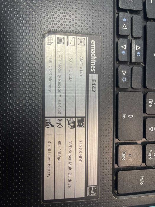 Ноутбук emachines E442, pew86, 15.6, amd dual-core 2.8Ghz, 4/320 gb