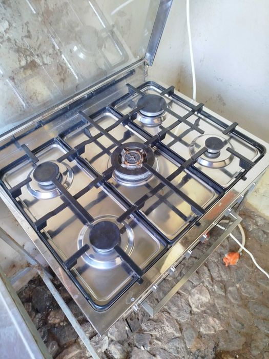 Fogão e forno Ariston