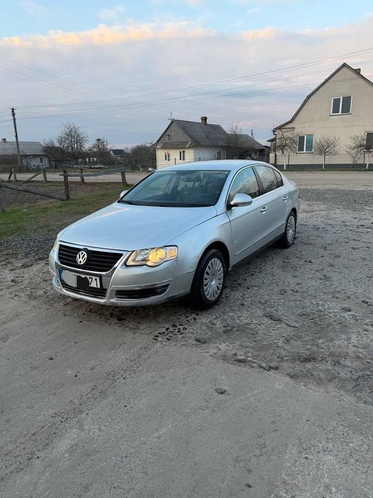 Продам пасат б6 1.6 fsi 2005р.
