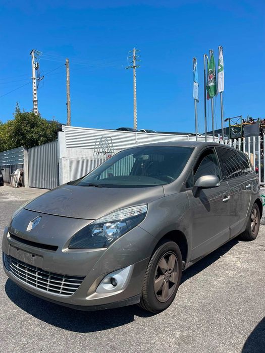 Renault Grand Scénic  2010 para peças
