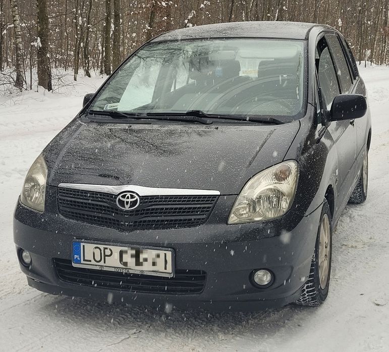 Toyota Corolla Verso 2.0d4d ! 2002r - ważne opłaty! 5osobowa! HAK