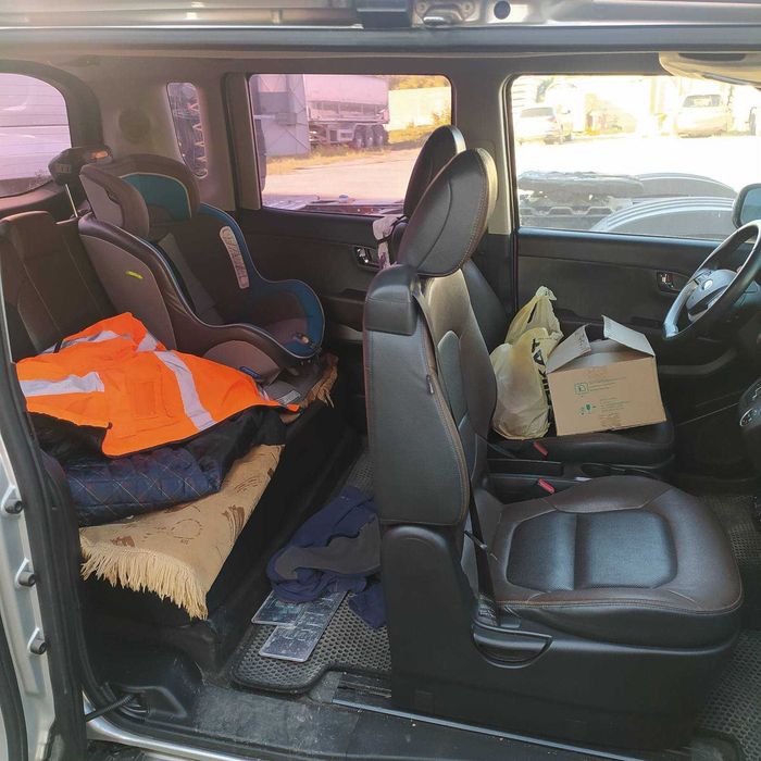 Продам  автомобиль  Kia Ray  2015 год