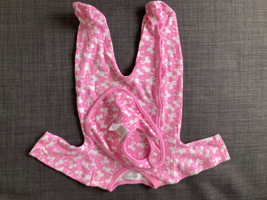 Pajacyk, śliniak oraz skarpetki, 0-3 miesiace