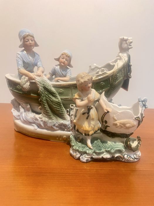 2 Estatuetas de Porcelana