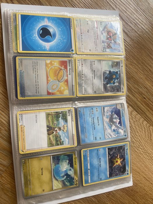 Zestaw kart Pokemon