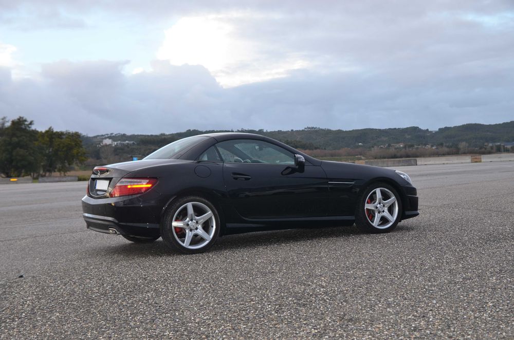 Mercedes-Benz SLK 250 CDi BlueEfficiency Automático | AMG