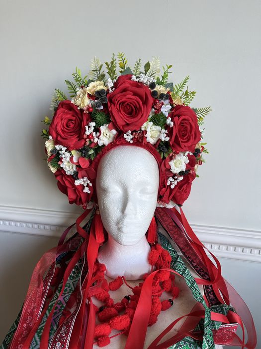 Українский вінок в наявності та під замовлення!