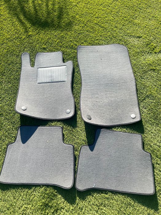 Tapetes Novos para Mercedes Benz