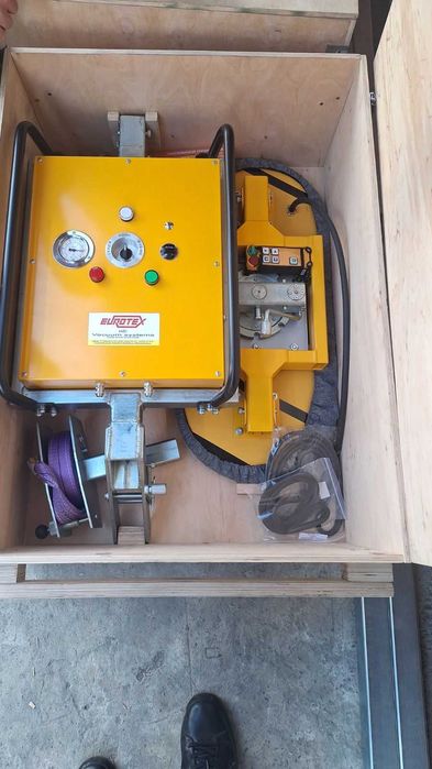 Вакуумний Підйомник К-500К — для монтажу сендвіч-панелей