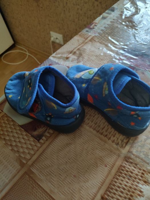Продам дитяче взуття