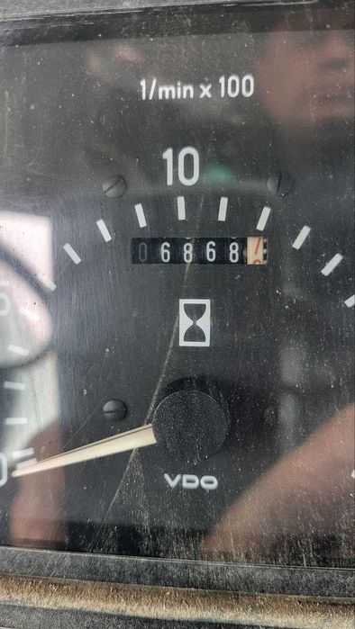 Комбайн зернозбиральний Claas Mega 208 II