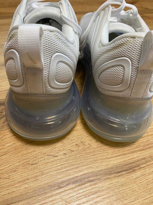 Nike Air Max 720 оригінал нові 44  кросівки Nike Air Max