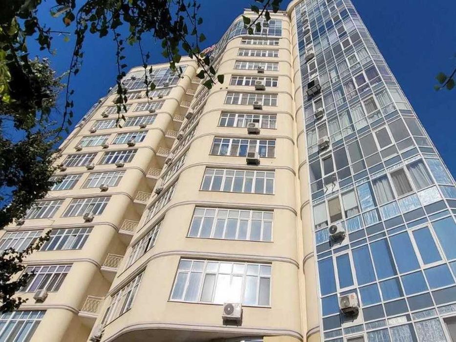 baz-01 В продаже 2 комн квартира с видом на море в ЖК Париж