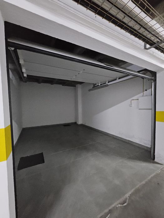 Garagens para armazenamento em Évora