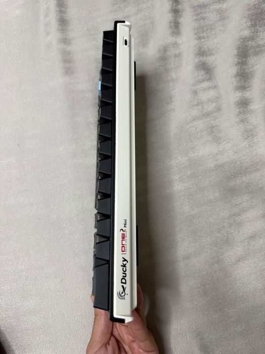 Ducky One 2 Mini Teclado Mecânico Gaming