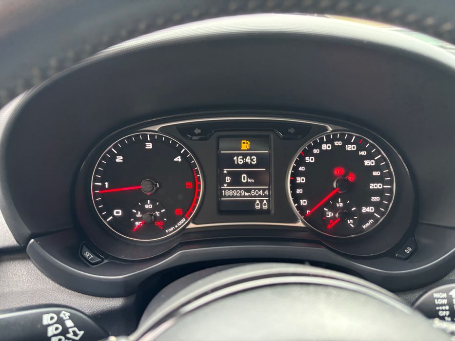 AUDI A1 1.6TDI S LINE