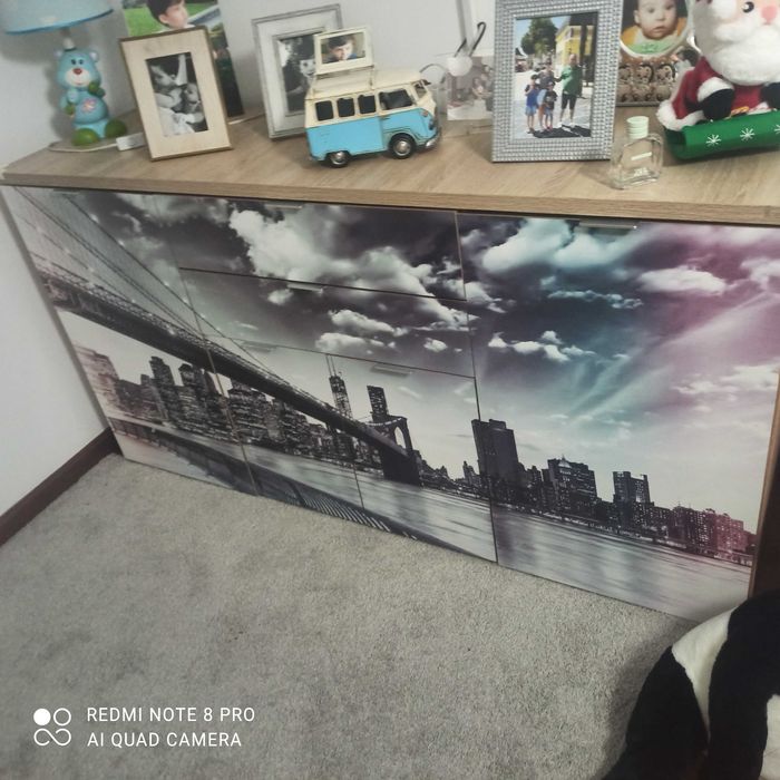 mobilia usada uma sala de jantar e um quarto de criança dos meus netos