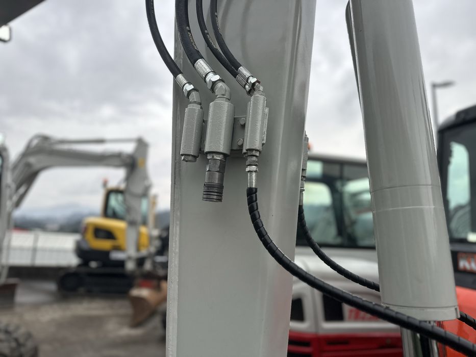 Mini giratória TAKEUCHI TB 290