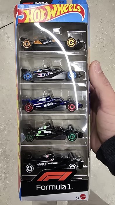Hotwheels F1 pack 5