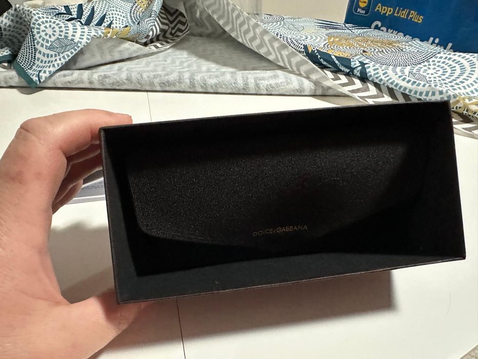 Oculos Sol pouco usados