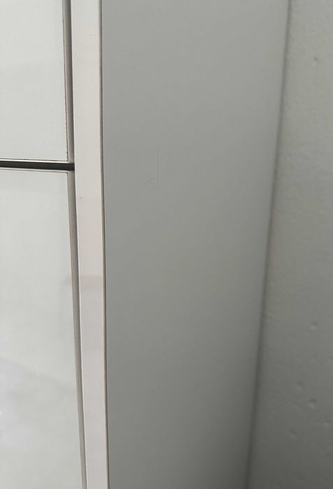 Armário em contraplacado marítimo branco com sete divisórias/cacifos