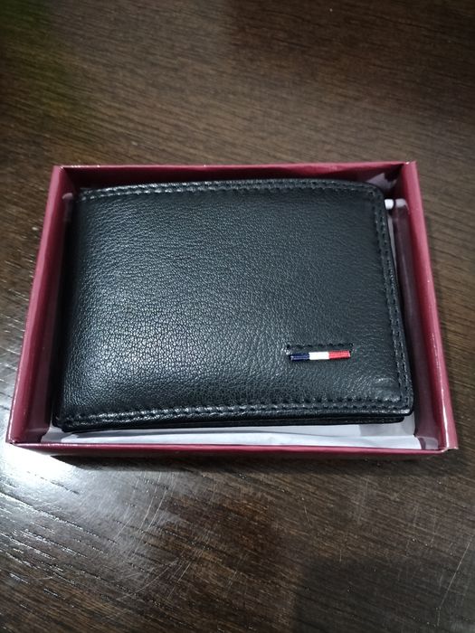 Carteira em pele preta RFID