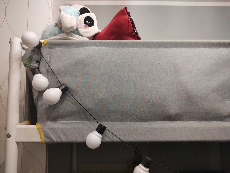 Łóżko piętrowe Ikea białe wygodne
