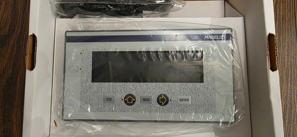 Panel Schneider Electric XBTHM017010 NOWY