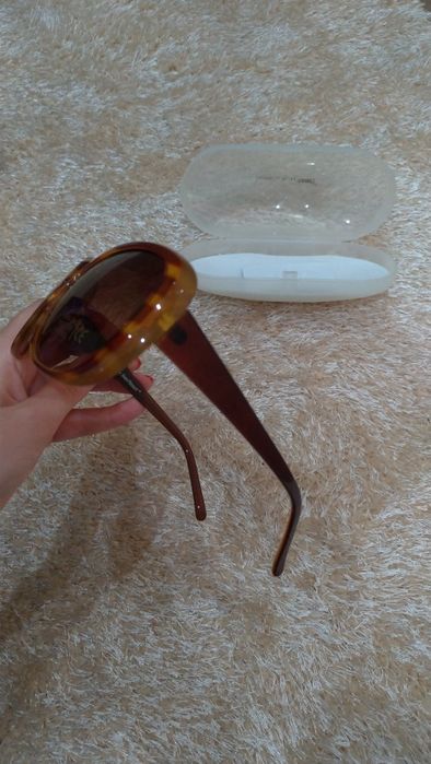 Óculos de sol com caixa64585161304194123