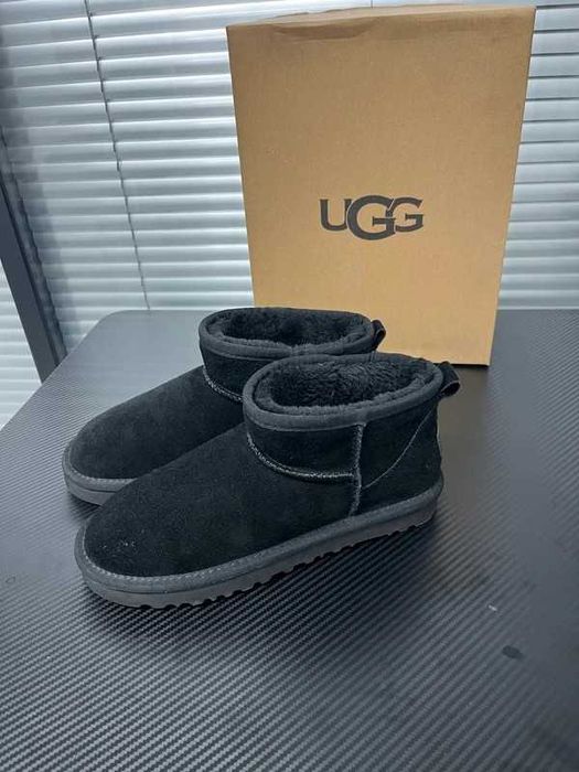 UGG Classic Ultra mini R.36