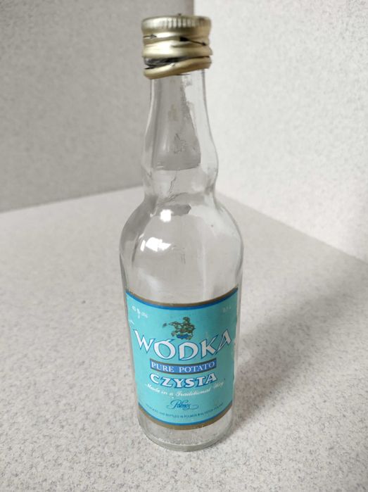 Kolekcjonerskie butelki "setki"